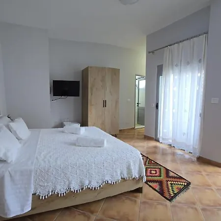 Meçani 3* Gjirokastër